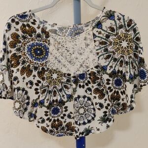 Self Esteem Boho Festival Crop Girls White and Blue Floral Blouse Girls Size XL